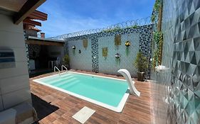Casa com Piscina em Prado Bahia